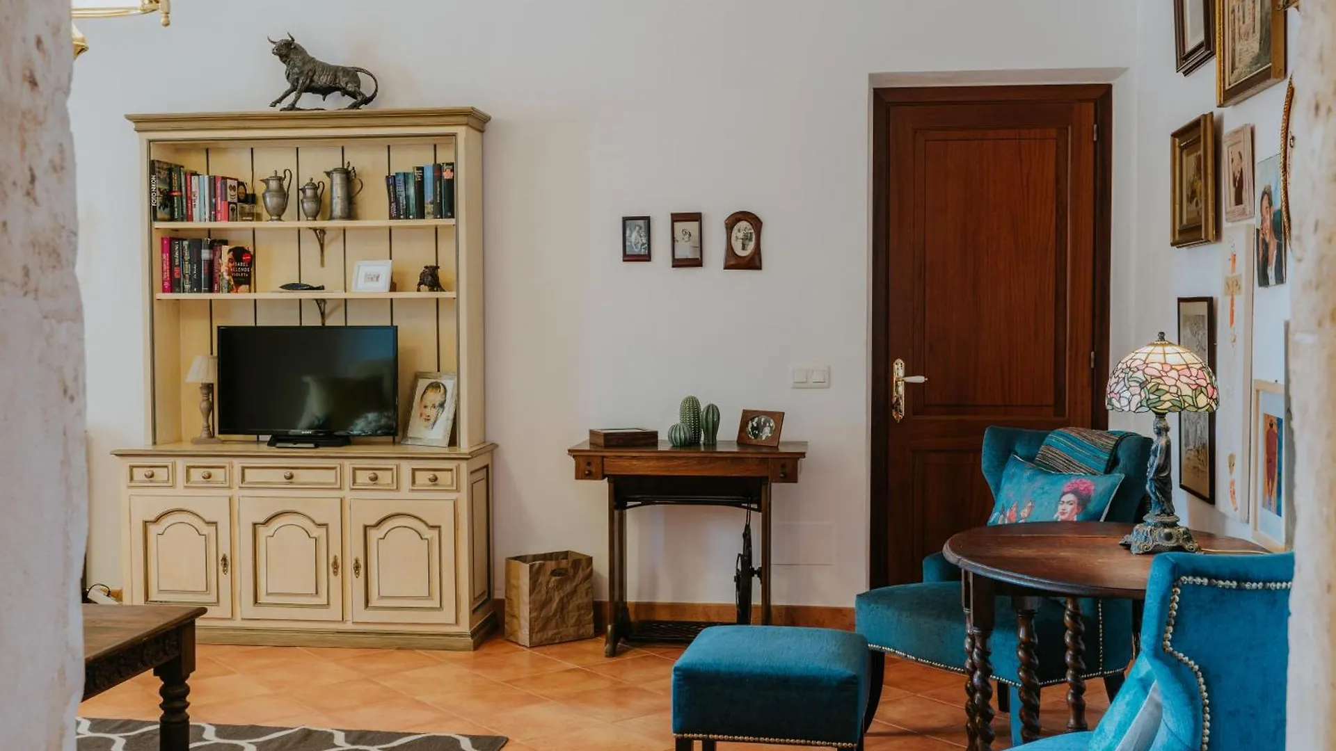 لوكماجور Suite Tramuntana Im Es Llobets 0*,